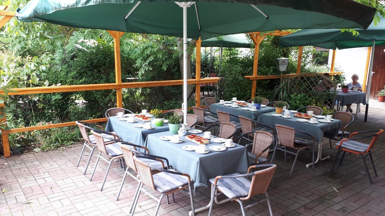 Hotel Grober'S Reiterhof à Naumbourg Extérieur photo